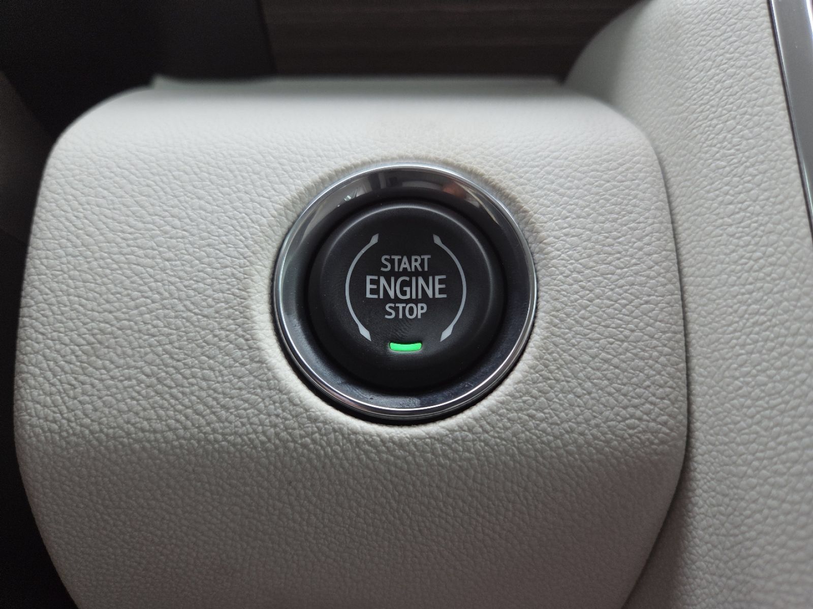 New 2026 GMC Acadia Denali w/ Super Cruise Package FWD image 8