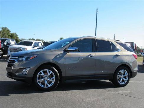 Used 2019 Chevrolet Equinox Premier image 2