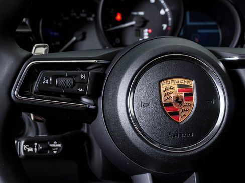 New 2026 Porsche Macan image 20