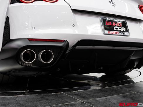 Used 2021 Ferrari 812 GTS image 25