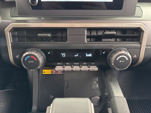 Certified 2025 Toyota Tacoma SR5 image 27