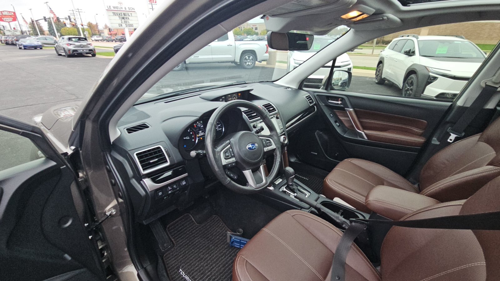 Used 2018 Subaru Forester 2.5i Touring AWD/4WD image 25