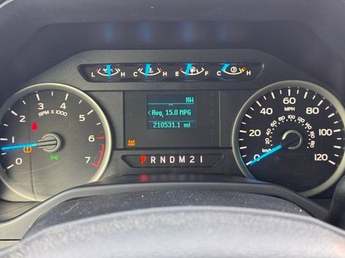 Used 2015 Ford F150 XLT w/ Trailer Tow Package image 12