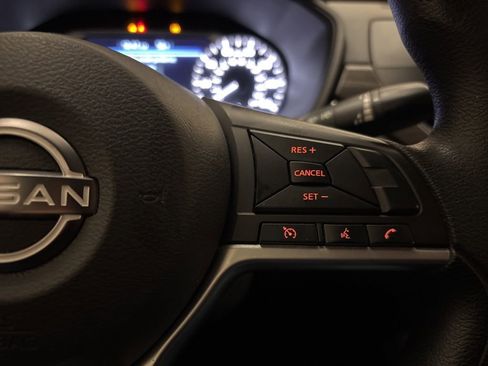 Used 2023 Nissan Altima 2.5 SV image 16