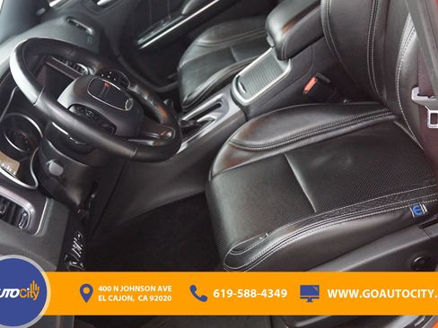 Used 2018 Dodge Charger R/T Scat Pack image 9