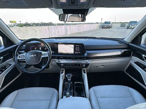 Used 2025 Kia Telluride S FWD image 22