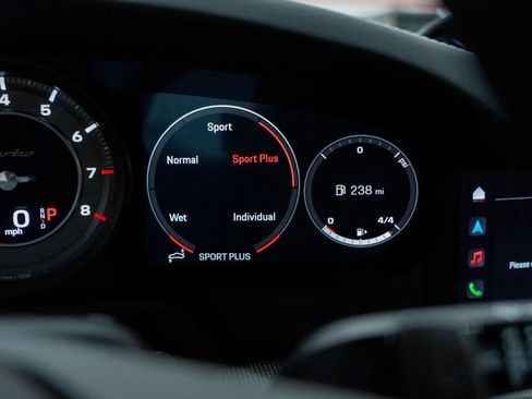 Used 2022 Porsche 911 Turbo image 41