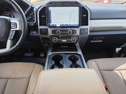 Used 2022 Ford F350 Lariat w/ Lariat Ultimate Package AWD/4WD image 22