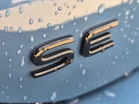 New 2026 Volkswagen Tiguan SE R-Line FWD image 8