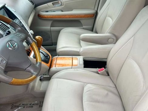Used 2006 Lexus RX 330 FWD image 7