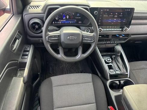 Used 2025 Chevrolet Colorado Trail Boss AWD/4WD image 13