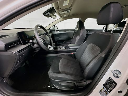 Used 2025 Kia K5 LXS image 13