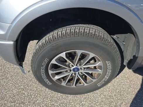 Used 2020 Ford F150 XLT w/ Equipment Group 302A Luxury image 7