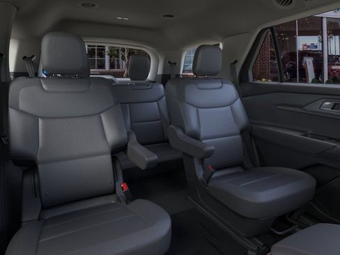 Used 2026 Ford Explorer Active w/ Active Comfort Package AWD/4WD image 11