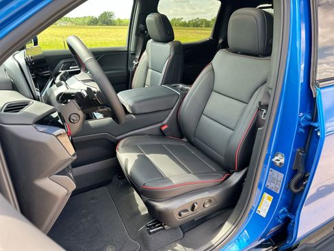 New 2025 Chevrolet Silverado EV RST image 17