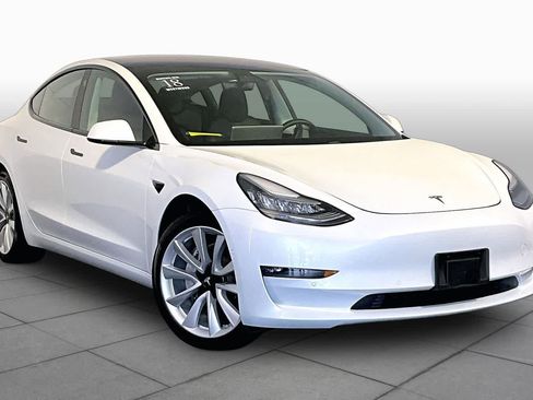 Used 2018 Tesla Model 3 Long Range AWD/4WD image 2