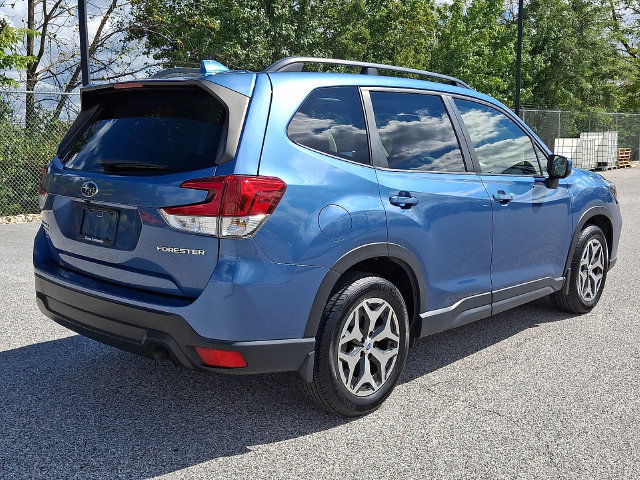 Used 2020 Subaru Forester Premium AWD/4WD image 10