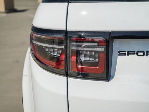 Certified 2024 Land Rover Discovery Sport Dynamic SE image 7