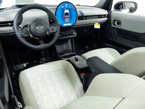 Certified 2025 MINI Cooper S image 22