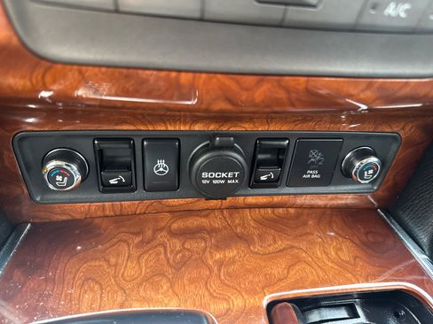 Used 2015 INFINITI QX80 4WD w/ Deluxe Technology Package image 26