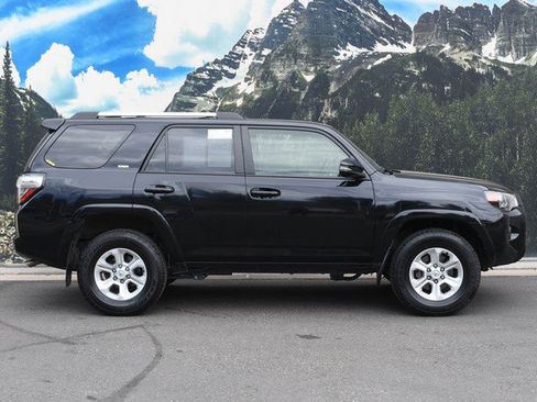 Certified 2024 Toyota 4Runner SR5 Premium w/ Moonroof Package AWD/4WD image 2
