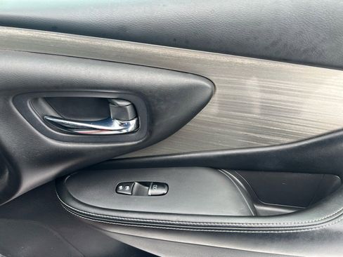Used 2016 Nissan Murano Platinum image 11