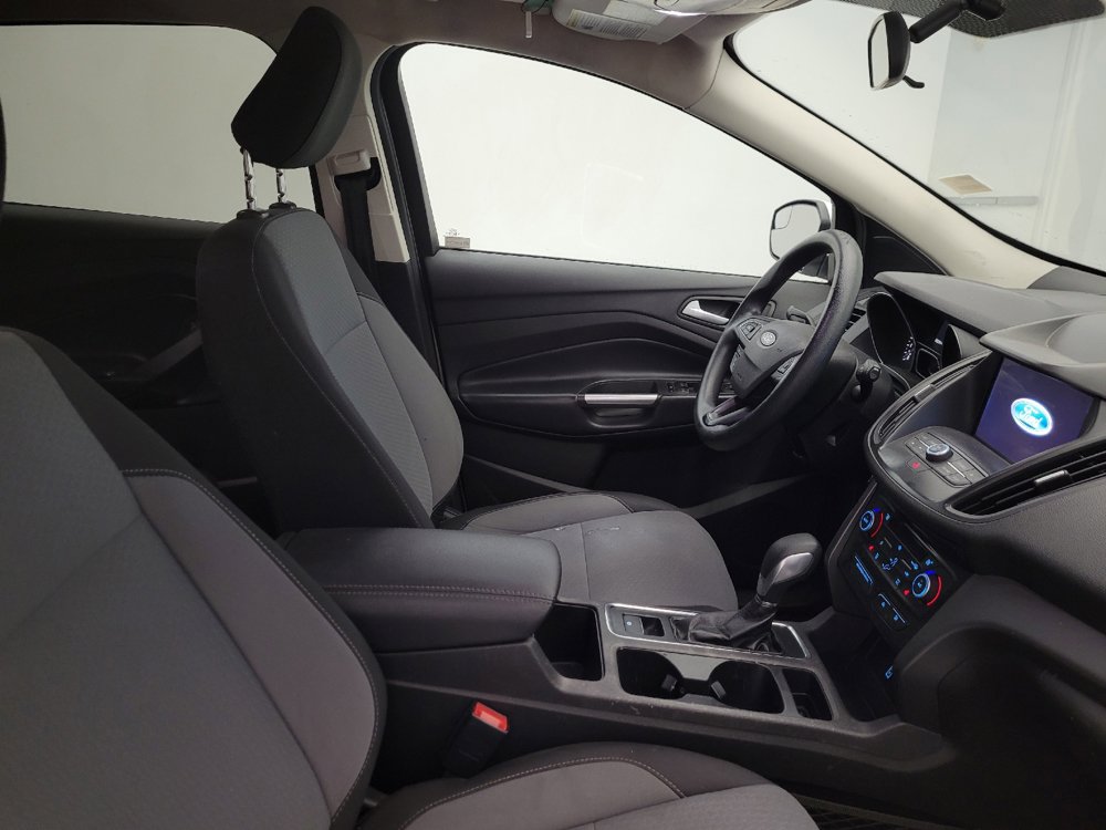 Used 2019 Ford Escape SE FWD image 21