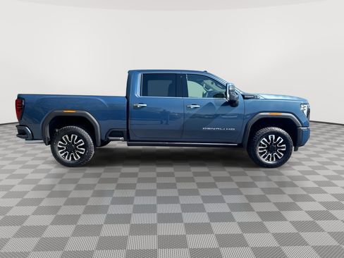 New 2026 GMC Sierra 2500 Denali Ultimate AWD/4WD image 9