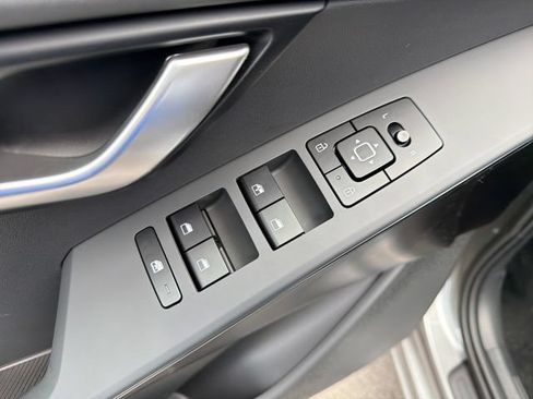 New 2026 Kia Niro LX FWD image 17