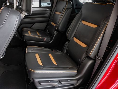 Used 2021 GMC Yukon AT4 w/ Rear Media and Nav Package AWD/4WD image 39