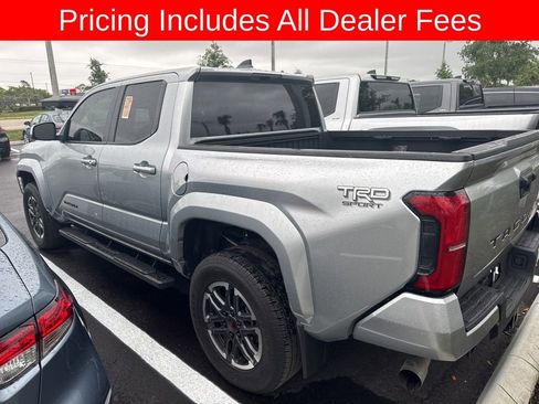 Used 2024 Toyota Tacoma TRD Sport RWD image 10