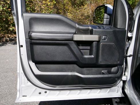 Used 2019 Ford F150 Raptor w/ Equipment Group 802A Luxury image 33