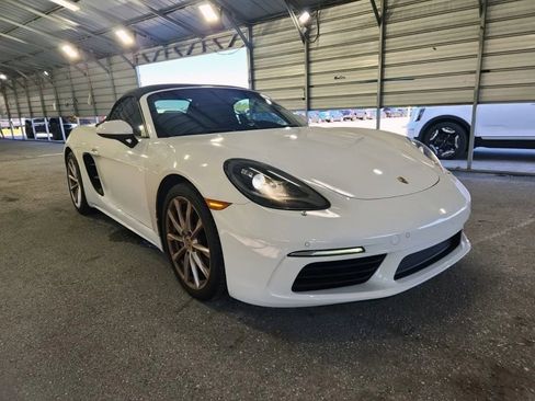 Used 2017 Porsche 718 Boxster image 1