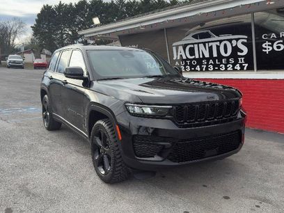 Used 2023 Jeep Grand Cherokee Altitude