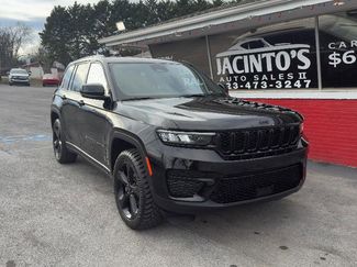 Used 2023 Jeep Grand Cherokee Altitude video 1