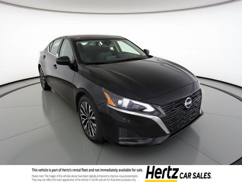 Used 2025 Nissan Altima 2.5 SV FWD image 1