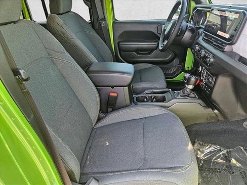 Used 2025 Jeep Wrangler Unlimited Sport AWD/4WD image 20