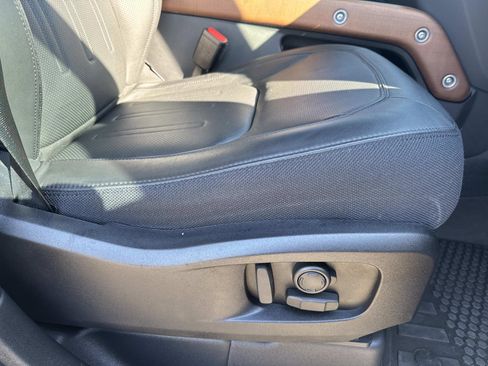 Used 2024 Land Rover Defender 110 X image 12