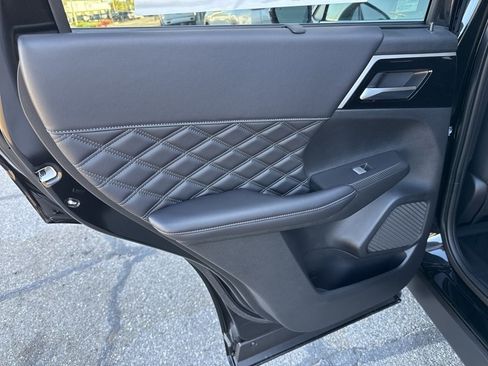 New 2025 Mitsubishi Outlander SEL image 29