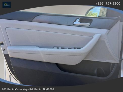 Used 2017 Hyundai Sonata Sport w/ Value Edition Package 02 FWD image 9