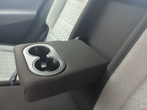 Used 2023 Chevrolet Equinox LS image 22