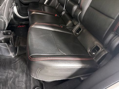 Used 2020 Jeep Gladiator Rubicon AWD/4WD image 27