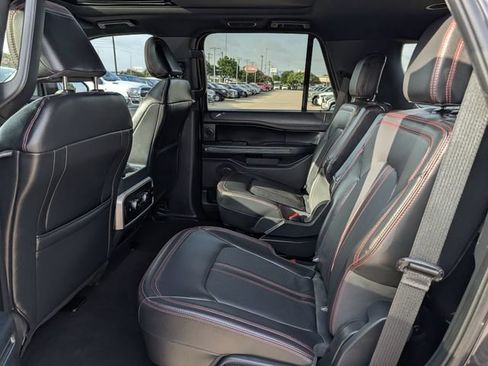 Used 2024 Ford Expedition Limited AWD/4WD image 31