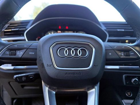 Used 2023 Audi Q3 2.0T Premium Plus w/ Premium Plus Package image 9