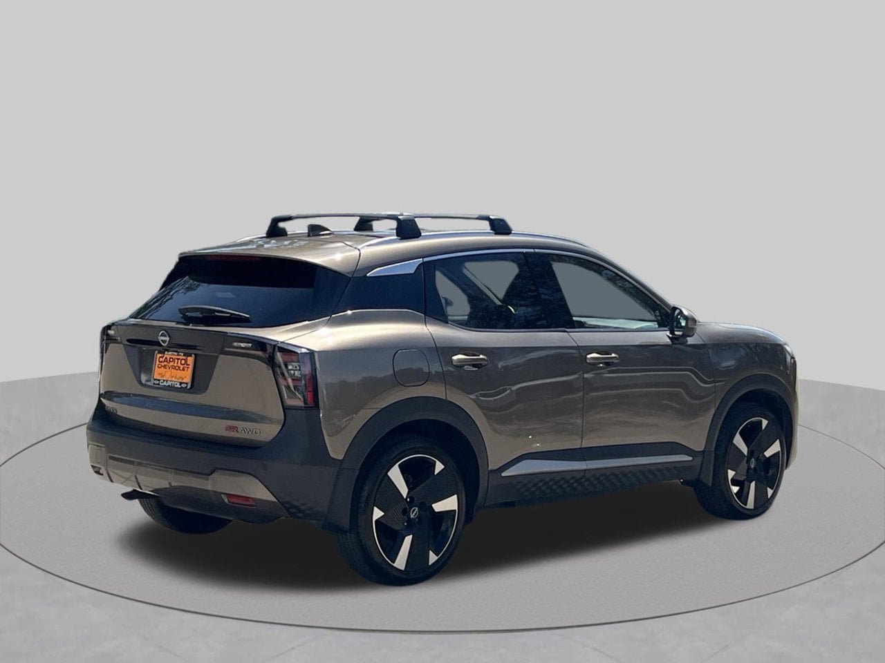 Used 2025 Nissan Kicks SR AWD/4WD image 5