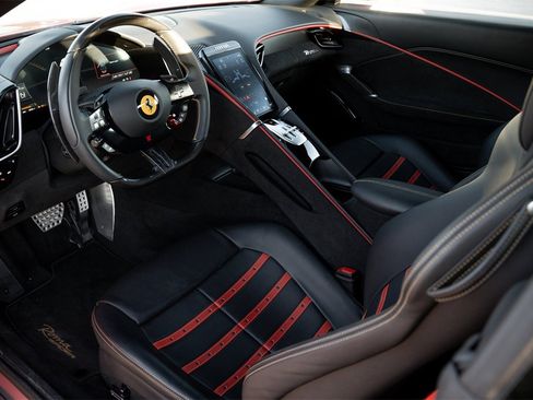 Used 2024 Ferrari Roma Spider image 16