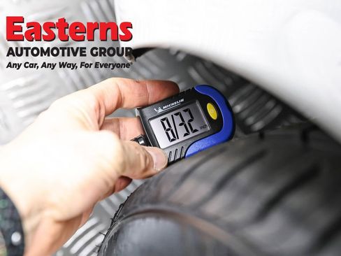 Used 2023 Tesla Model 3 Standard Range image 21