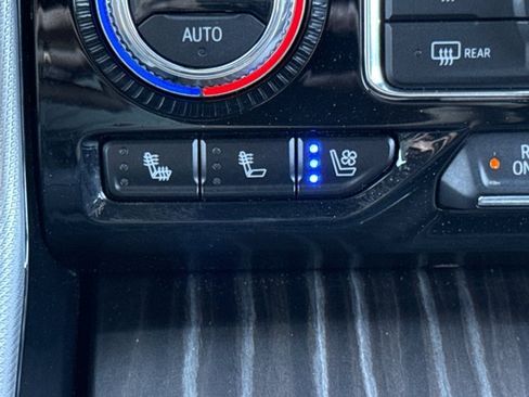 Used 2023 GMC Yukon Denali AWD/4WD image 26