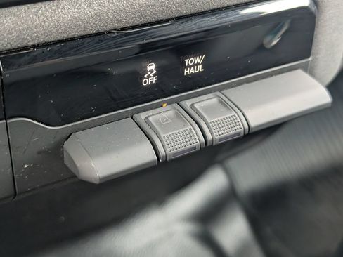 Used 2022 RAM 1500 Tradesman AWD/4WD image 24