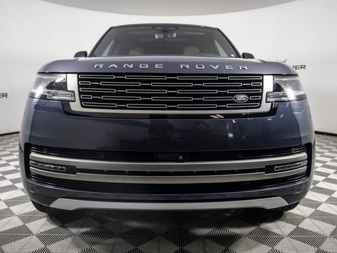 Used 2025 Land Rover Range Rover SE AWD/4WD image 5